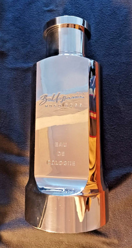 Factice géant hugo boss - ,