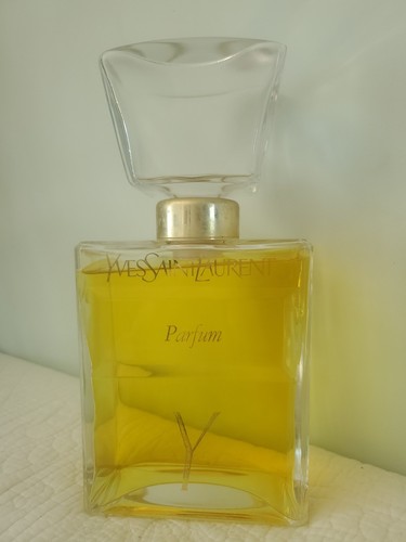 Factice géant de - de, st